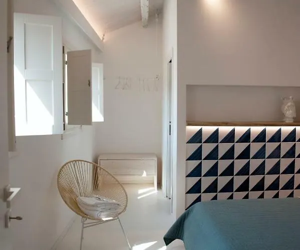 4 Elements Boutique Home